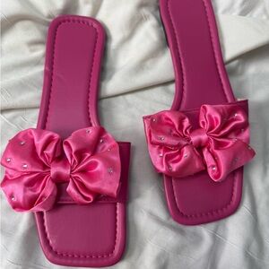 SHEIN Pink Bow Sandals